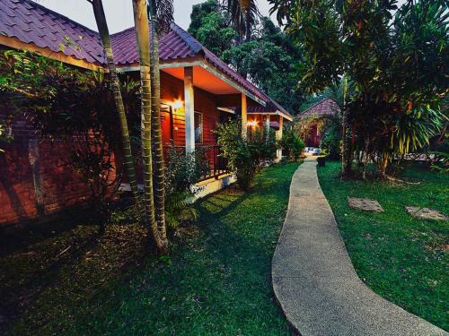 Khuekkhak Resort | Relax at Krathom Khaolak Resort with Oceanfront Bliss