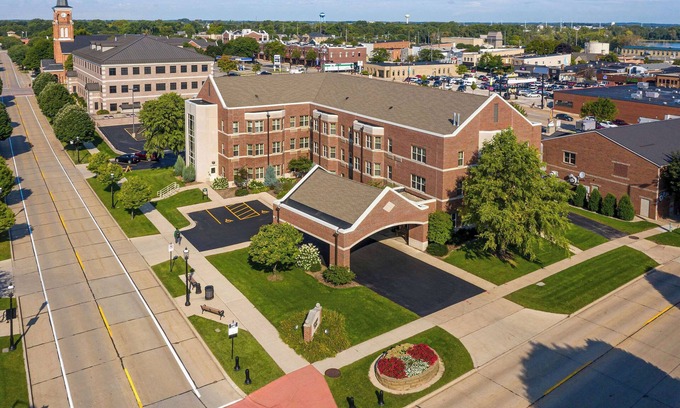 De Pere Hotel | Discover Kress Inn: Guest Rated 9.8, Family-Friendly Stay