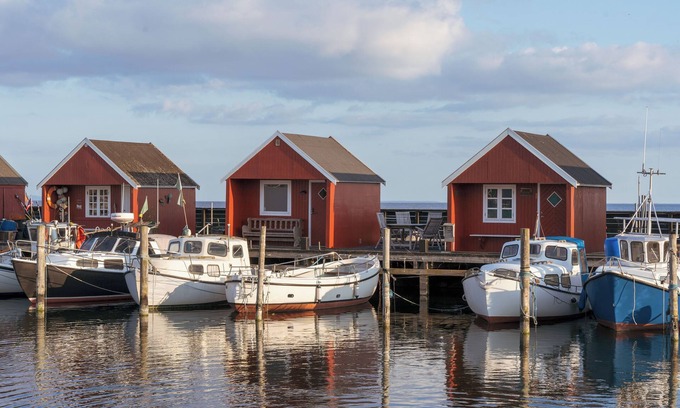 Rødvig Hotel | Discover Kridthuset: Family-Friendly Stay with Breakfast