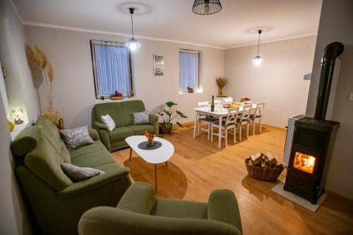 Cacinci House | Pet-Friendly Retreat at Krijesnica - Guest Rated 9.7/10