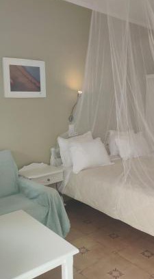 Skala Eresou Apartment | Pet-Friendly Retreat at Krinelos Rooms - Family Welcome!