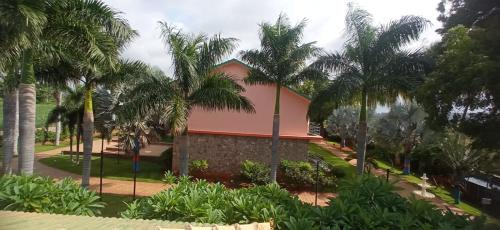 Badami Hotel | Discover Krishna Heritage Resort: Family-Friendly Retreat