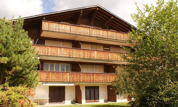 Zweisimmen Apartment | Relaxing Retreat at Kristall by Interhome with Spa & Breakfast