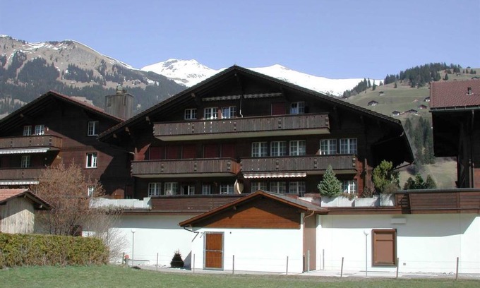 Lenk Apartment | Inviting Kronenplatz 6 # 2: Spa & Family-Friendly Retreat