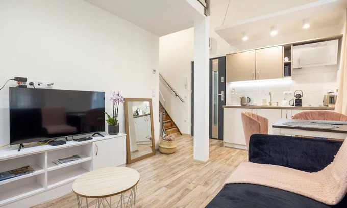 Palace District Apartment | Cozy Krudy Bijou Budapest Studio with Family-Friendly Amenities