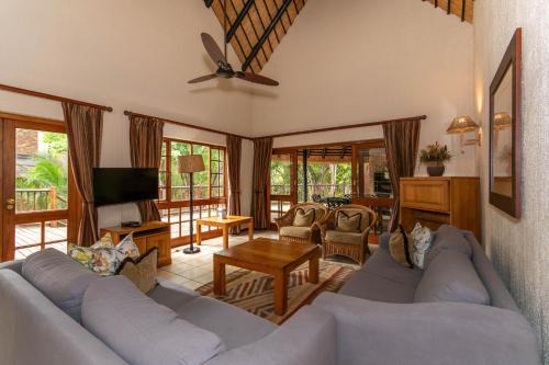 Hazyview Ski Chalet | Discover Kruger Park Lodge Unit No. 216 with Pool Access