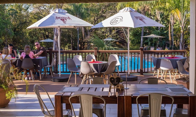 Hazyview Ski Chalet | Family-Friendly Kruger Park Lodge with Pool & Breakfast