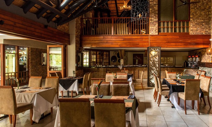 Hazyview Ski Chalet | Relax at Kruger Park Lodge Unit No. 441 with Pool & Breakfast