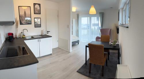Obersontheim Apartment | Guest Rated: Krullywood Modern One-Bedroom Apartment