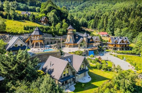 Szczyrk Apartment | Experience Krupówka Boutique Resort in Scenic Szczyrk
