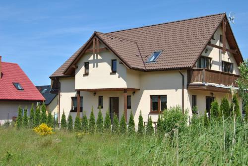Ostrowo House | Enchanting Morza Brzeg Krzywy Domek in Ostrowie
