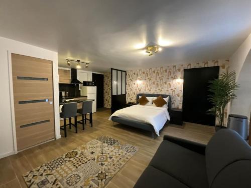 Quartier de la Porte-Saint-Denis Apartment | Stay at KS Paris Appart Near Gare du Nord & Gare de l'Est
