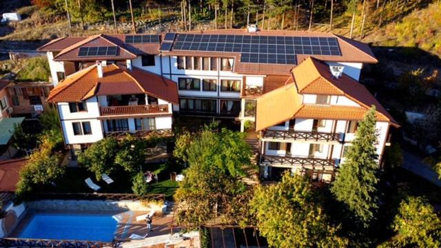 Devin House | Cozy Guest House Gorica: Pet-Friendly with Pool & Breakfast
