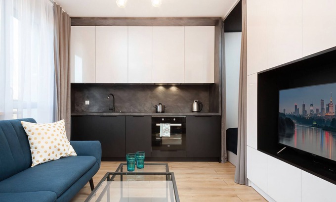 Rakowiec Apartment | Budget-Friendly Księcia Trojdena Studio with Family Amenities