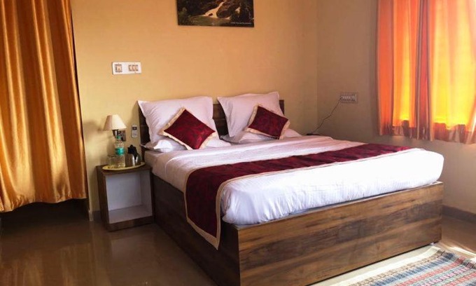 Belakavadi Hotel | Discover KSTDC Hotel Mayura Bharachukki in Shivanasamudra
