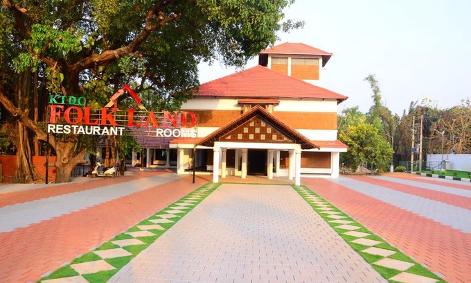Mangattuparambu Hotel | Discover KTDC Folk Land: Family-Friendly Getaway Awaits