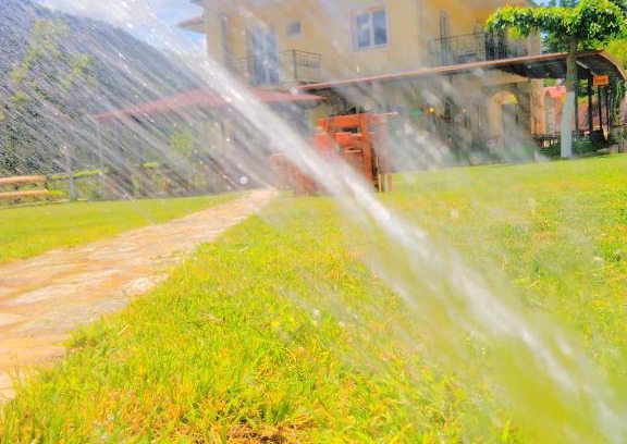 Karpenisi House | Discover Ktima Ampares: Pet-Friendly Retreat with Breakfast