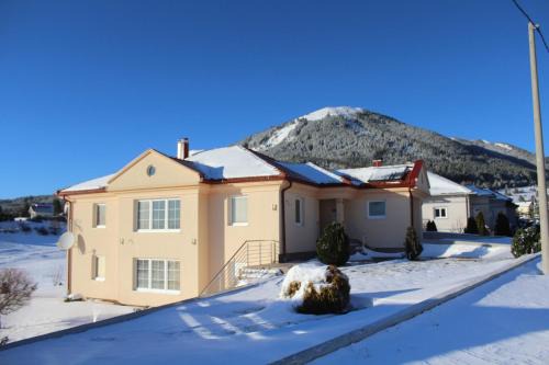 Kupres Villa | Kuća za odmor KUNA