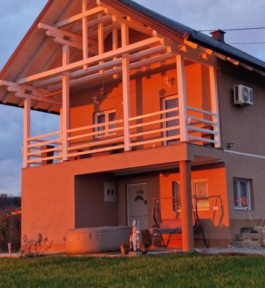Garcin Villa | Cozy Retreat at Kuća za odmor "Vila Marina" - Rated 9.2