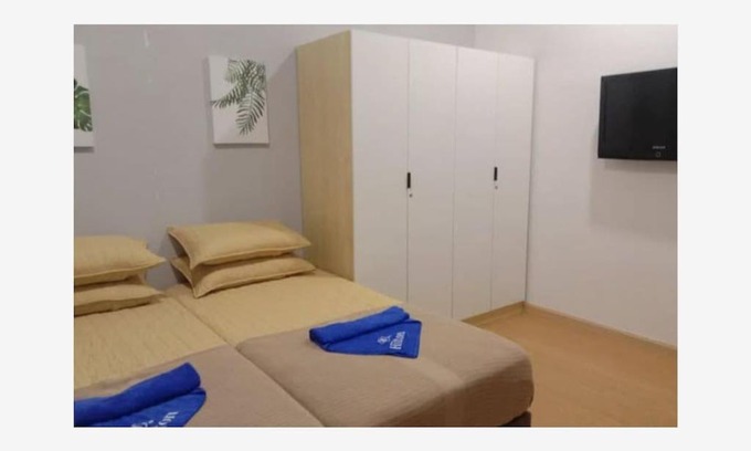 Kuantan Apartment | Discover Kuantan Mahkota Valley Homestay with Pool Access