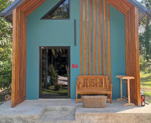 Ko Kood Hotel | Oceanfront Kuba Bungalows with Pool & Breakfast Included