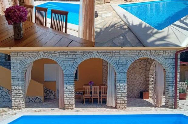 Polje House | Relax at Holiday House Vugica with Heated Pool & Ocean Views