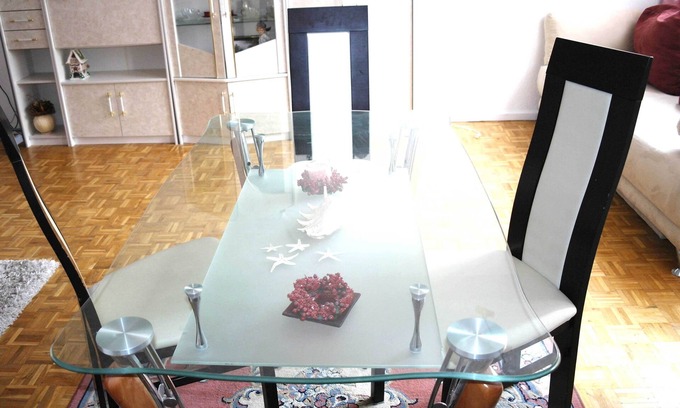 Charlottenburg-Wilmersdorf Apartment | Explore Kudamm West Central City Apartment with Family-Friendly Amenities