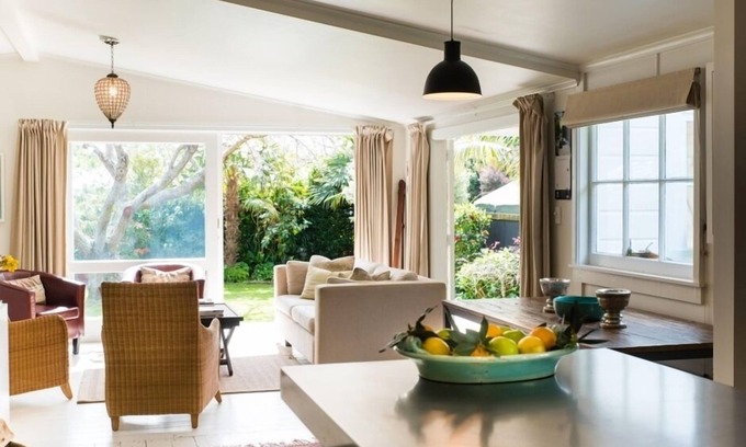 Te Awanga House | Coastal Escape at Kuku Cottage with Oceanfront Views