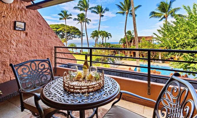 Honokowai House | Relaxing Oceanfront Retreat at Kuleana Resort 313