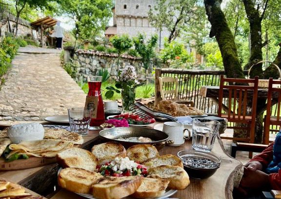 Diber County Hotel | Pet-Friendly Kulla Hupi Agriturism with Family Amenities