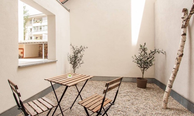 Wuerzburg Apartment | Discover Kulturspeicher - Ideal for Families & Events