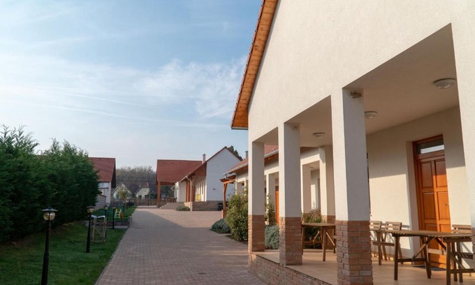 Vertesboglar House | Pet-Friendly Oceanfront Retreat at Kun Pista Vendégház