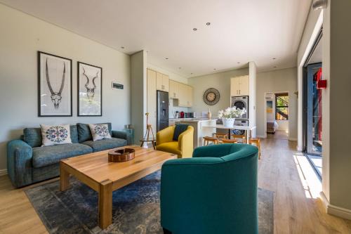 Koelenhof Villa | Elegant Kunjani Villas: 5-Star Retreat with Ocean Views