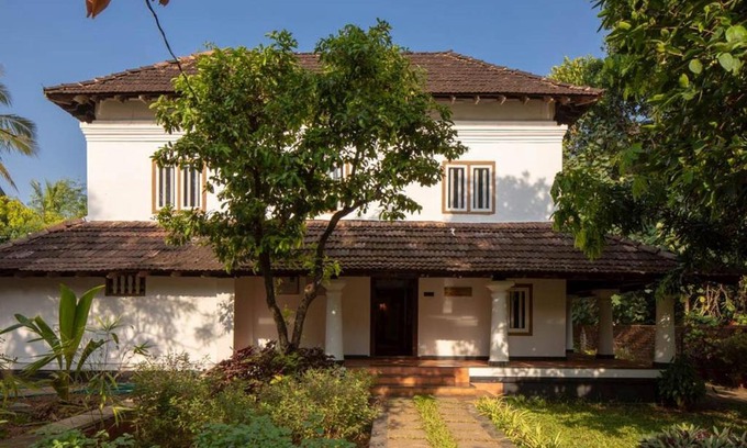 Thrissur Villa | Historic Kunnampath Heritage Nalukettu with Family Amenities