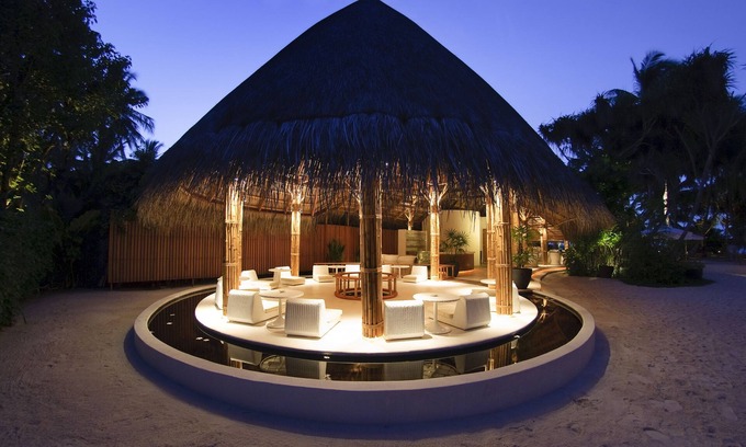 Kuramathi Island Resort | Exquisite Kuramathi Maldives: 4-Star Oasis with Ocean Views