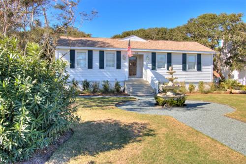 Kure Beach House | Kure Cottage by Carolina Beach Realty