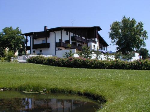 Wurding Hotel | Relax at Kurhotel Würdinger Hof: Pet-Friendly Retreat