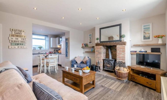 Staithes Cottage | Pet-Friendly Kurnell Cottage with Family Amenities Await