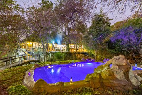 Thorny Bush Game Reserve Cabin | Elegant Kusudalweni Safari Lodge & Spa: 5-Star Retreat