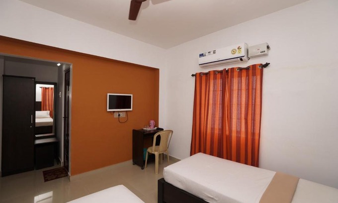 Gandhipuram Hotel | Budget-Friendly Stay at KV Residency with Breakfast Included