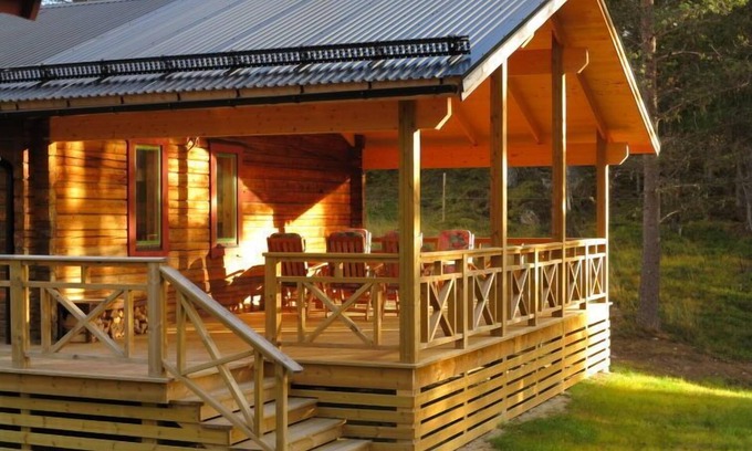 Vemhan House | Guest Rated 9.8: Kvisthån Tallen with Oceanfront Views