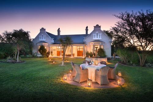 Grahamstown Cabin | Relax at Kwandwe Uplands Homestead with Pool & Breakfast