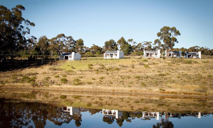 Hessequa House | Inviting Kweekkraal Guest Farm: Oceanfront Retreat Awaits