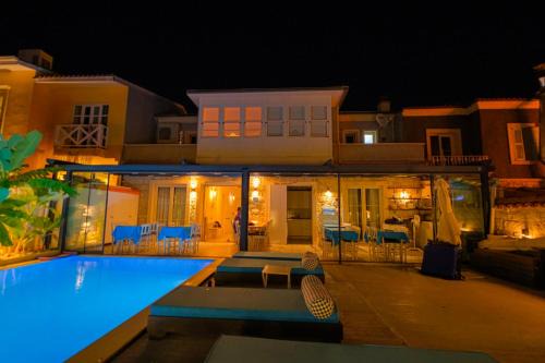 Hacımemis Hotel | Discover Kybele Suites Alaçatı with Ocean View & Pool