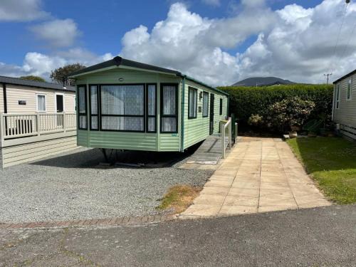 Talybont Resort | Kyffin 643: Guest Rated 9/10 with Pet-Friendly Amenities