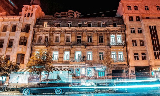 Afanasivsʹkyy Yar Apartment | Stylish Kyiv Art Apartments by Golden Gate - Rated 9.3/10