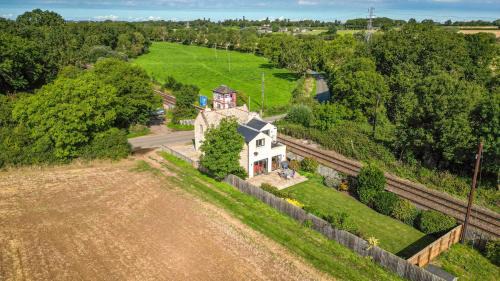 Stamford House | Pet-Friendly Retreat at Kylemore Railway Cottage