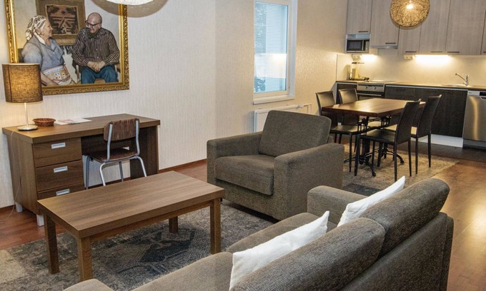 Ikaalinen House | Kylpylä-hotelli, kekkosen sviitti, room by Interhome