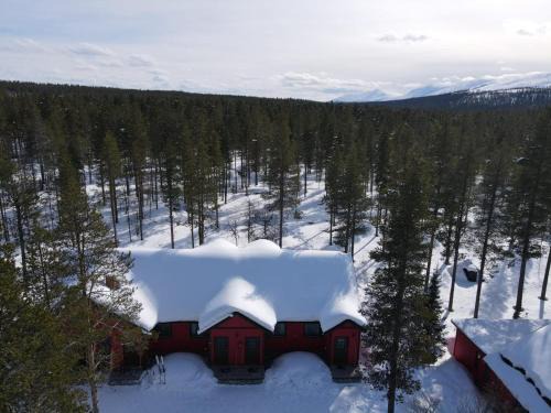Enontekio Other | Pet-Friendly Retreat at Kyrön Loma with Breakfast Included