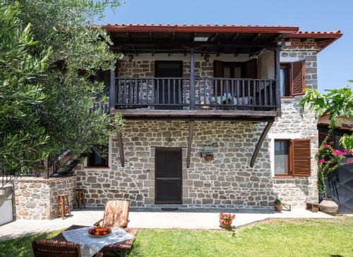 Sithonia House | Discover Kyr Gianni Mansion: 10/10 Rated Family Retreat